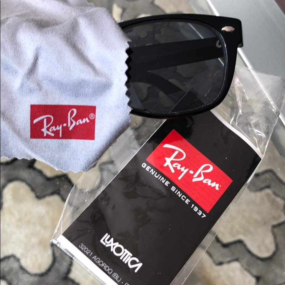 RayBan RX sunglass frames and case - Picture 6 of 6